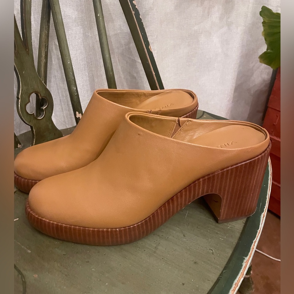 Vince Tan Leather Mule Clogs Size 9.5 Heeled Slip-On Swedish Style Women’s Shoes - Picture 2 of 7